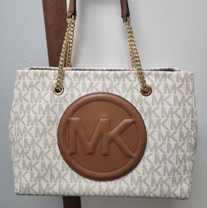 Michael Kors Brynn Handbag